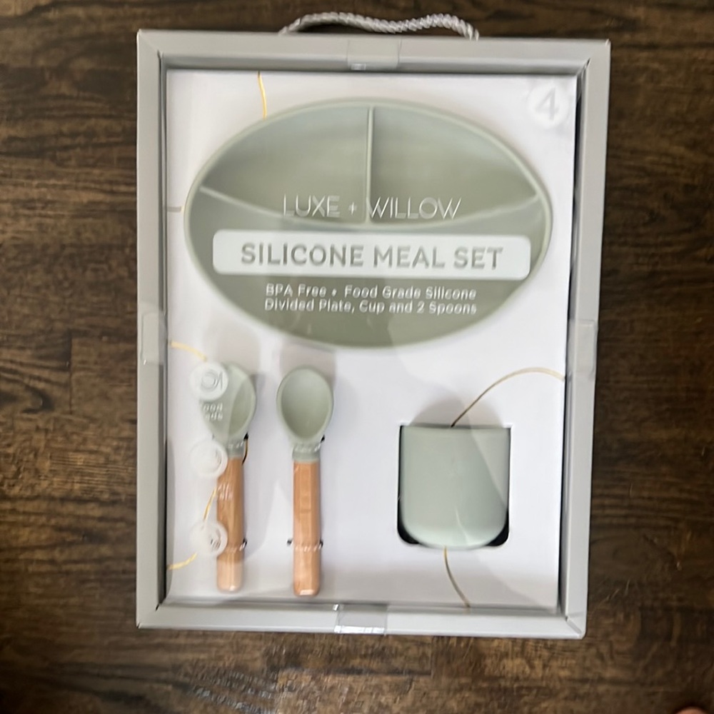 Toddler/baby silicone meal set